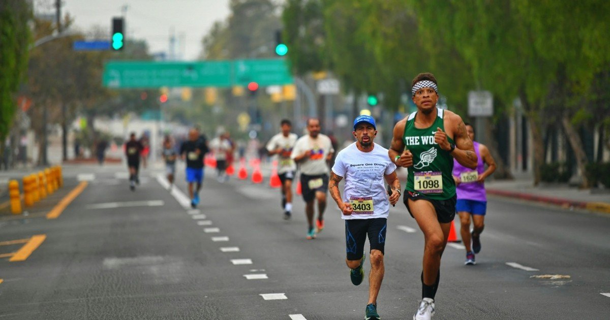 how to run a marathon for begginers